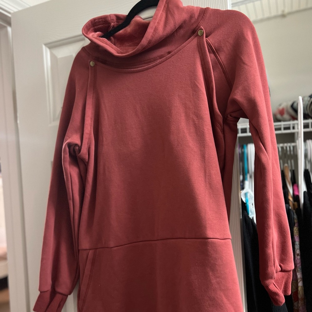NWOT Latched Mama Rust Harbor Snap Pullover